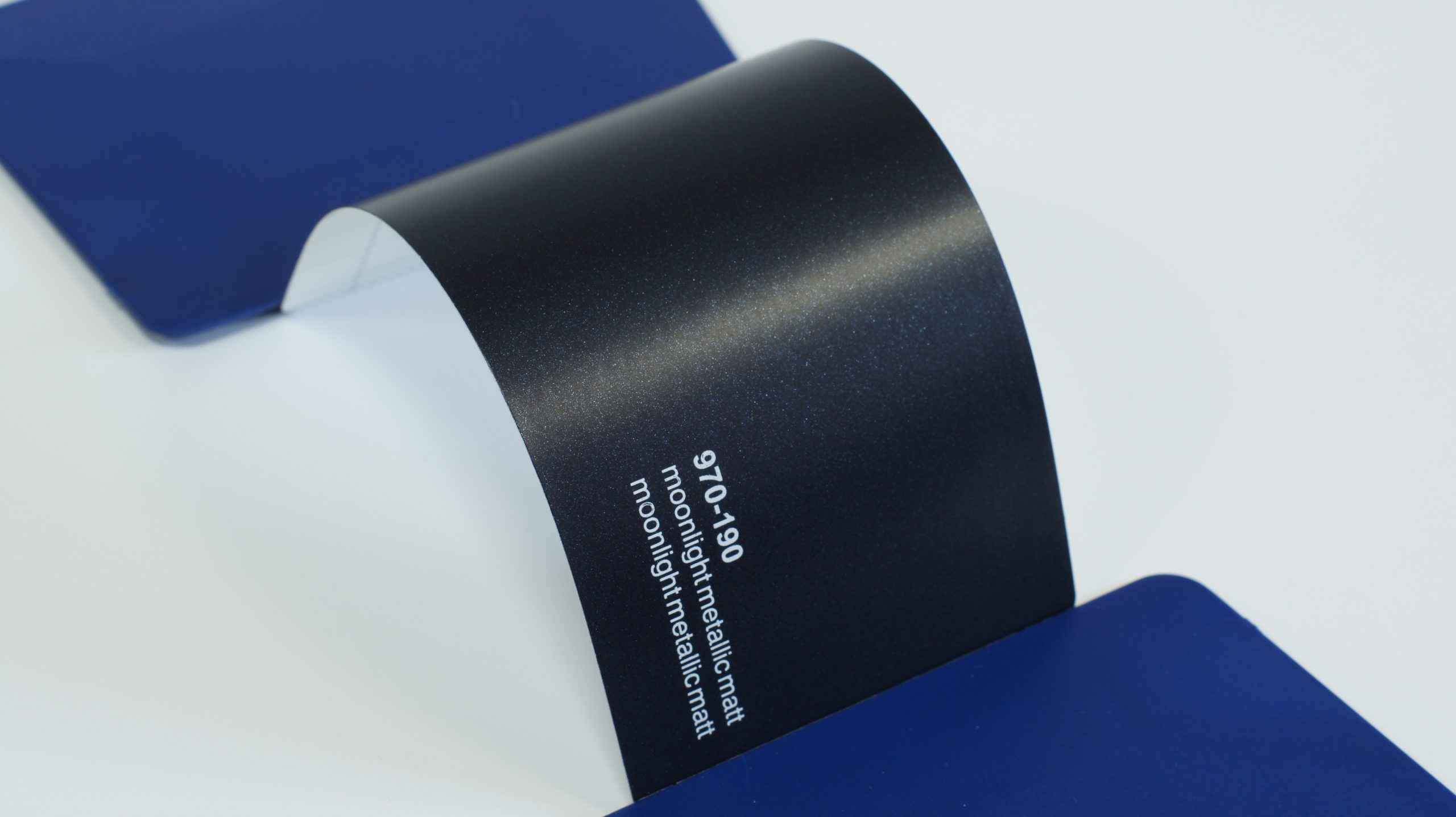 Автовинил Oracal 970-190 moonlight metallic matt - темно-синий, металлик матовый