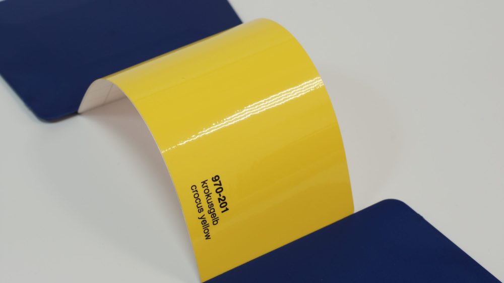 Автовинил Oracal 970-201 crocus yellow желтый глянец