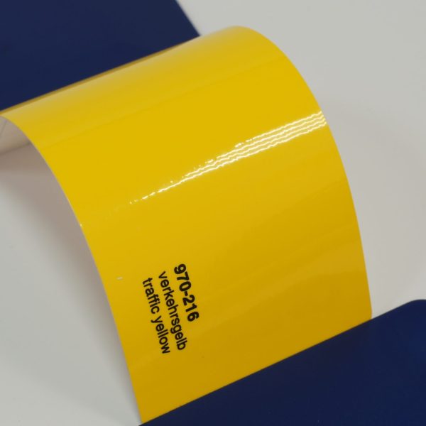 Oracal 970-216 traffic yellow желтый глянец