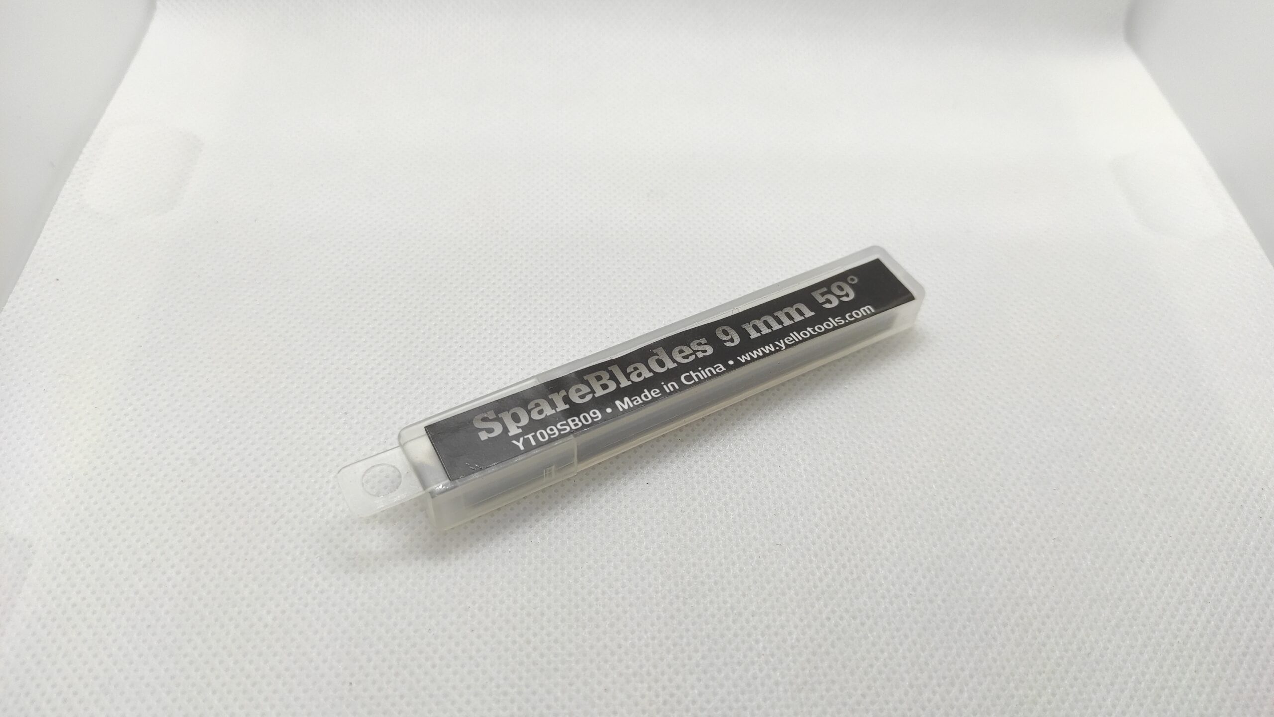 Лезвия YelloTools SpareBlades сегментированные стальные, 9 мм, 59° (упк. 10л)