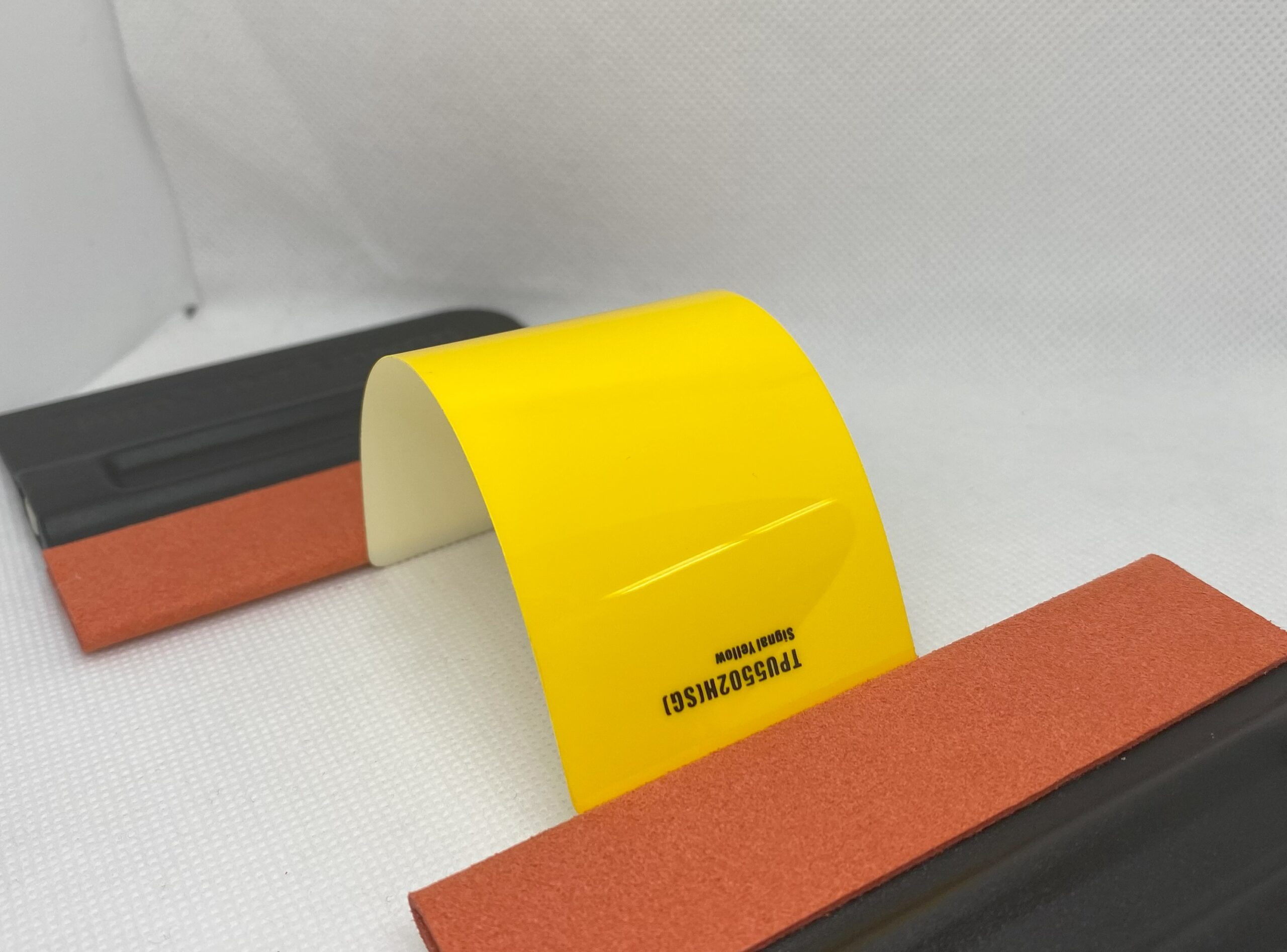 Carlas TPU5502H Porsche Signal Yellow — изображение 2